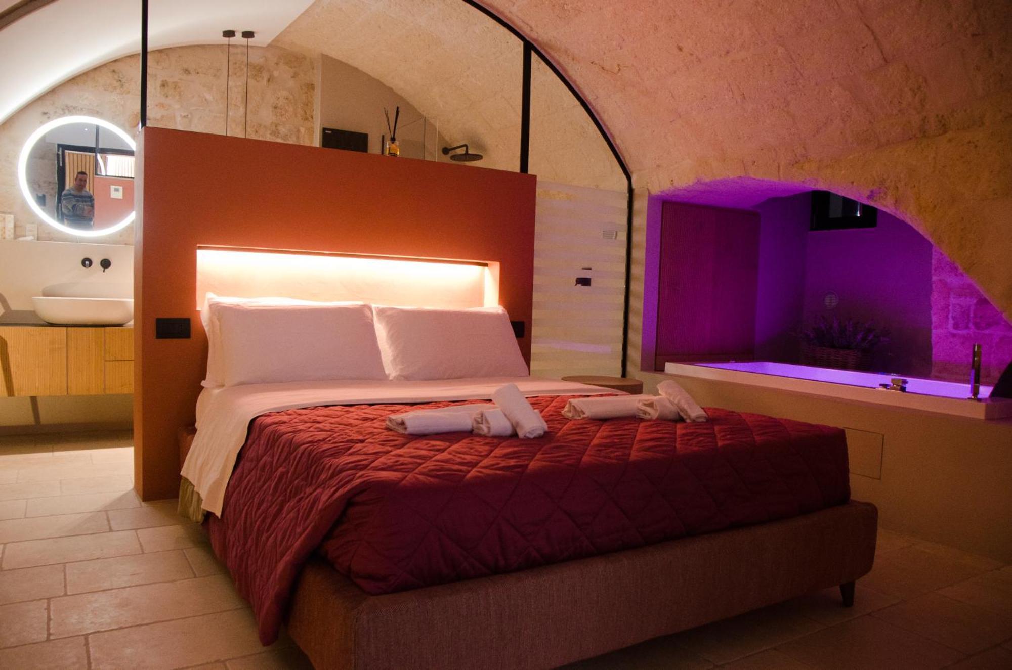 Suite Santa Caterina Монополи Экстерьер фото